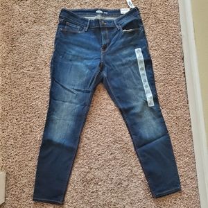 Old Navy Rockstar skinny jeans